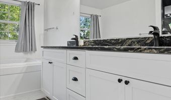 206 MANGUM Dr, Bear, DE 19701