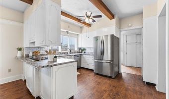 198 E Main St, Apple Creek, OH 44606