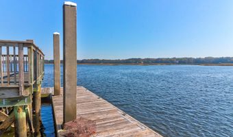 1422 Dupree Creek Dr, Awendaw, SC 29429