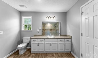 762 Old McLeod Bridge Rd, Adrian, GA 31002