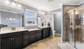 10 Gina Dr, Allentown, NJ 08501