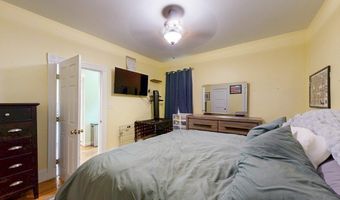14 Bayard St, Boston, MA 02134