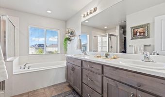 1046 W Hero Ct, Bluffdale, UT 84065