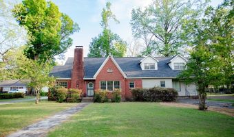 202 Creek Dr, Batesville, MS 38606
