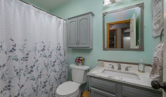 312 Apple Ridge Dr, Apple Creek, OH 44606