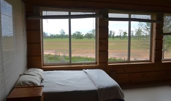 212 Gray St, Belcher, LA 71004