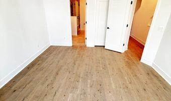33 LOWER SERVICE Ct NW, Washington, DC 20001