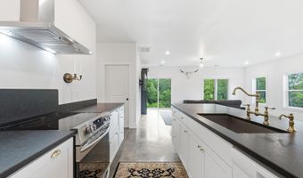 109 Batsell Dr, Bardstown, KY 40004