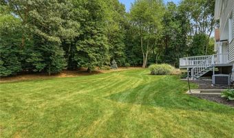 136 Holly Hills Ln, North Kingstown, RI 02874