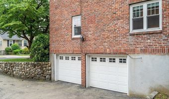 15 Spinney St 1, Boston, MA 02132