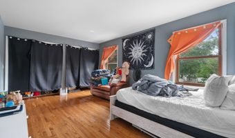 40 Elm St, Beachwood, NJ 08722