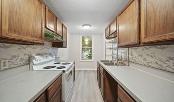 624 N Broad St, Adrian, MI 49221