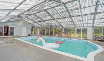 2 Oak Grove Blvd, North Providence, RI 02911