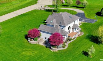 3055 VALLEY VIEW Ct, Clinton, IA 52732