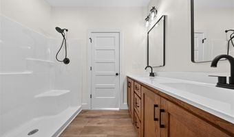 131 McCutchen Ct, Auburn, KY 42206