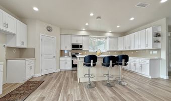 7175 VISTA RIDGE Dr, Brookings, OR 97415