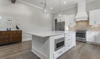 205 Caron Ln, Bay St. Louis, MS 39520