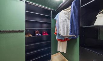 1000 W Island Blvd 911, Aventura, FL 33160