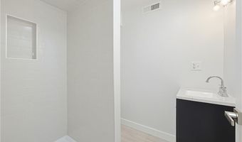 33 Jefferson Ave, East Providence, RI 02915