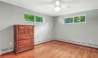 15 Highland Rd, Glocester, RI 02814