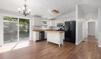 29 Pepper Bush Trl, Narragansett, RI 02874