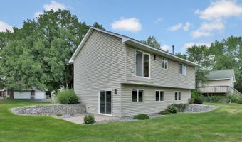 3730 Tower Pond Dr, Anoka, MN 55303