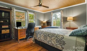 244 Mcmahon Ln, Bakersville, NC 28705