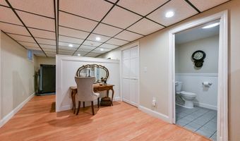 2 Rock Rd, Attleboro, MA 02703