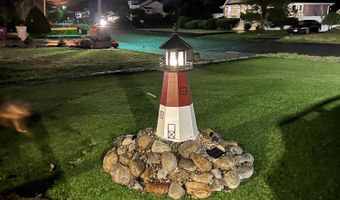 32 Cove Rd W, Bayville, NJ 08721