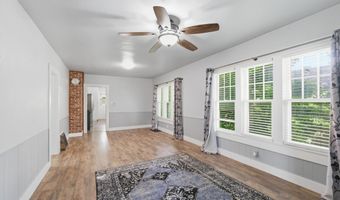528 E 15th St, Baxter Springs, KS 66713