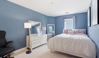 277 S PICKETT St 302, Alexandria, VA 22304