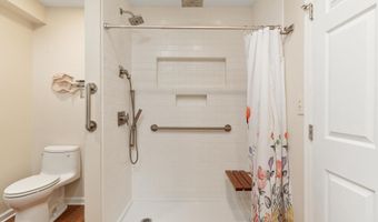 417 MALLARD Dr, Basye, VA 22810