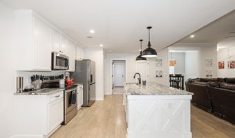 2072 Creekwood Cir, Bauxite, AR 72011