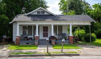 199 Anthony/Oak Sts, Baxley, GA 31513