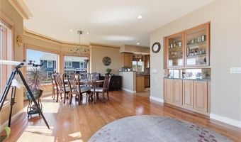 25 Narragansett St, North Kingstown, RI 02852