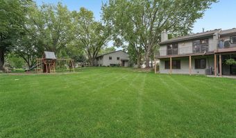 1386 Arden View Dr, Arden Hills, MN 55112
