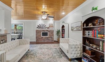 412 Woodland Park Dr, Biloxi, MS 39531