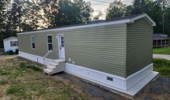 32 Cassie Ln, Bennington, VT 05201