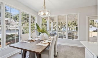 210 Old Plantation Dr W, Beaufort, SC 29907