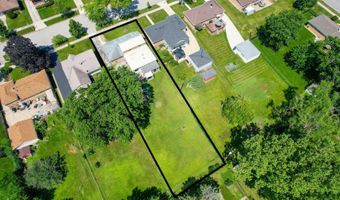 425 S Clarendon Ave, Addison, IL 60101