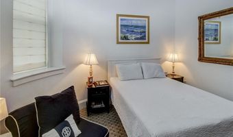 32 Carey Street St, Newport, RI 02840
