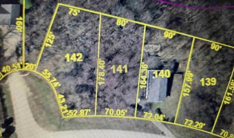 9 A141 Hawthorne, Apple River, IL 61001