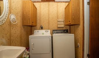 1006 S Sparks St, Alvarado, TX 76009