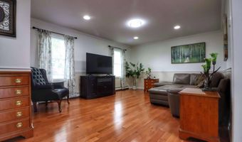 111 Windswept Dr E, Amsterdam, NY 12010