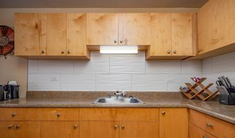 33 HUALALAI St 310, Hilo, HI 96720