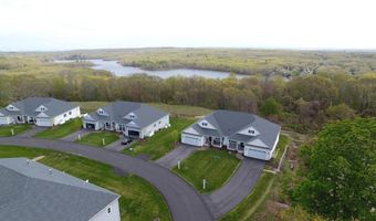 82 Joseph Ct 7, North Kingstown, RI 02874
