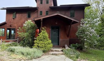 335 Valley View Dr, Addison, VT 05491