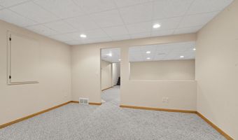 4733 WESTBROOK Ct, Appleton, WI 54913