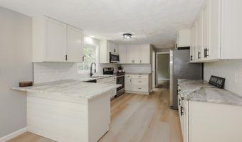 51 Halls Village Rd, Chester, NH 03036