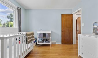 5 Greenfield Dr, Ansonia, CT 06401